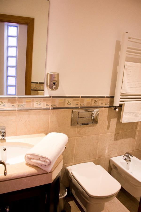 Puerta De Ronda Apartment Luaran gambar