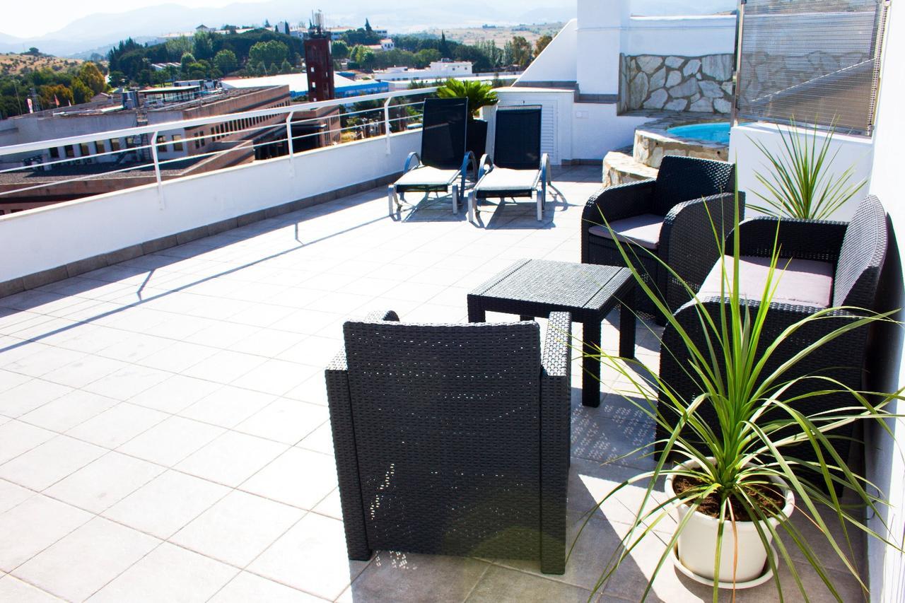 Puerta De Ronda Apartment Luaran gambar